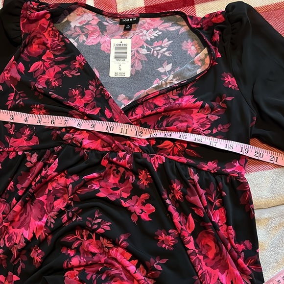 NWT Torrid : Rose Blouse - 0 - Picture 5 of 8